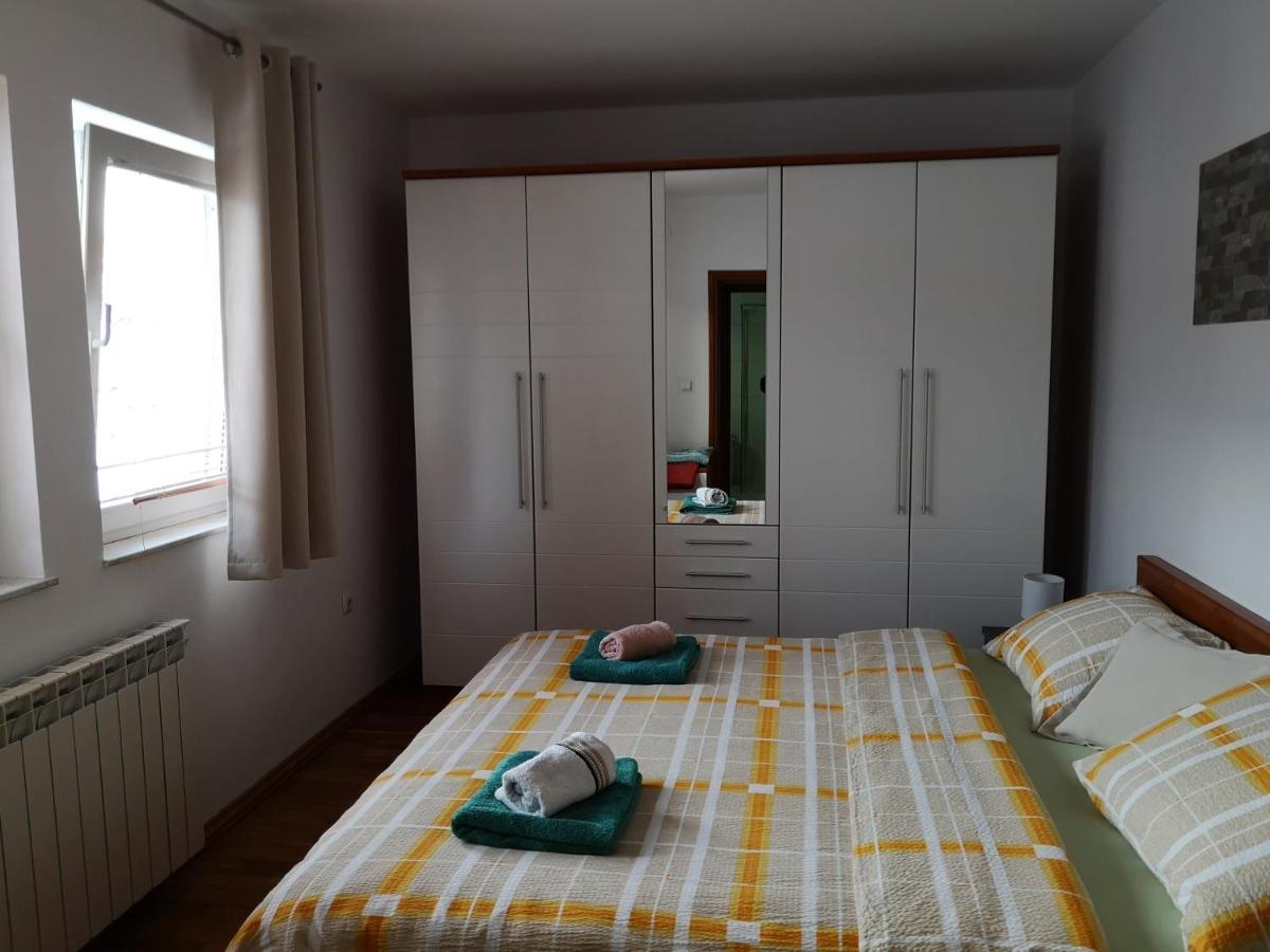 Apartment Igor - Holiday Home Ostarije Exterior foto
